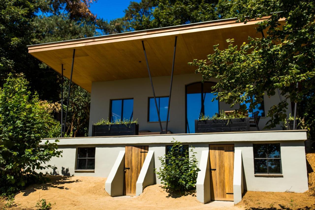 The Cabin Morris Holsbeek ภายนอก รูปภาพ