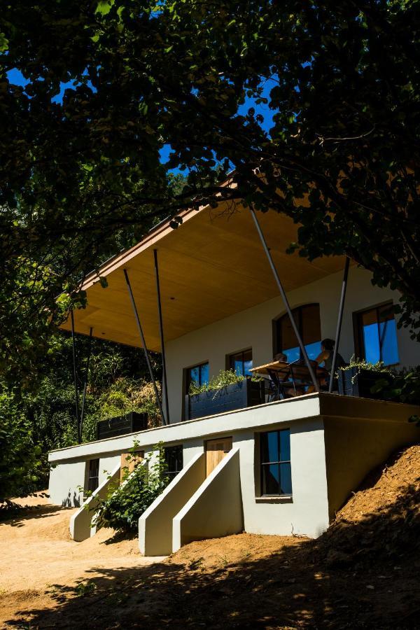 The Cabin Morris Holsbeek ภายนอก รูปภาพ
