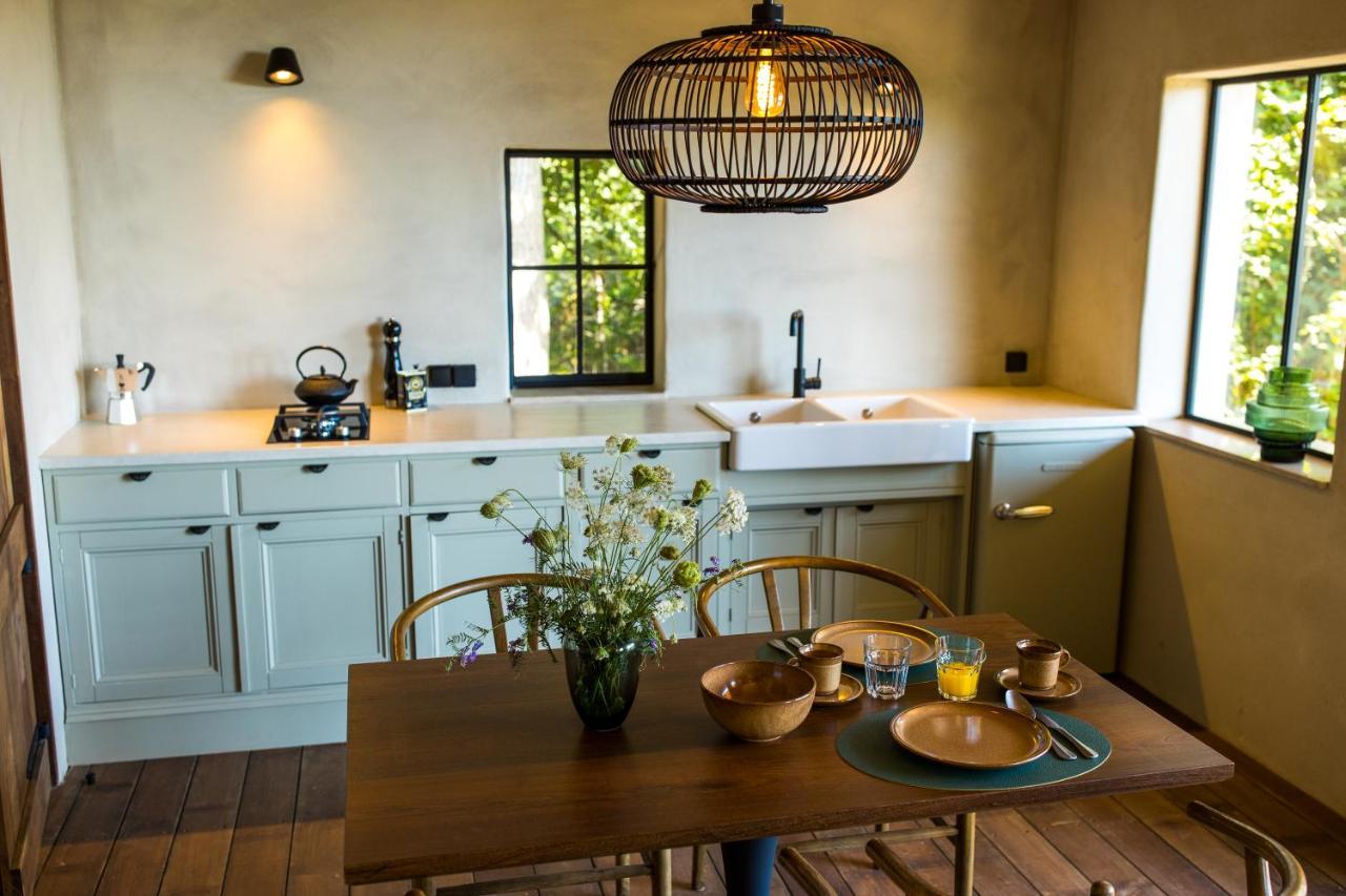 The Cabin Morris Holsbeek ภายนอก รูปภาพ