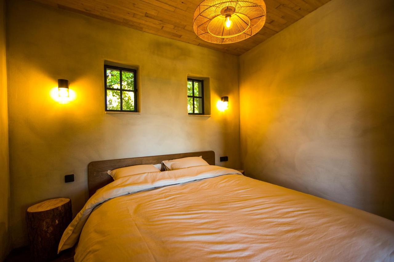 The Cabin Morris Holsbeek ภายนอก รูปภาพ